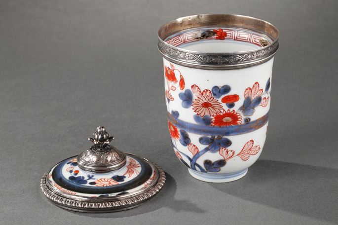 Cup and cover porcelain decorated in iron red underglaze blue  and gold peony decor | MasterArt